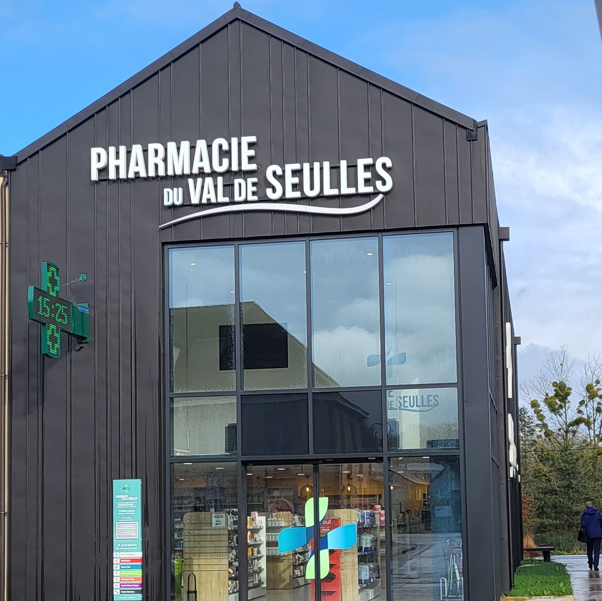 Devanture d’une pharmacie